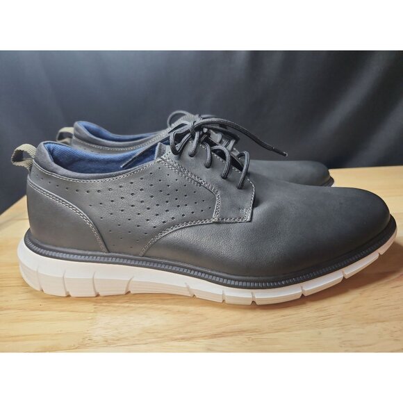 Dockers Size 10 M - Picture 6 of 6